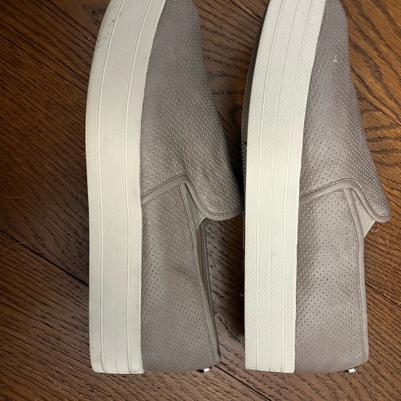 Steve Madden Grey slip on size 9 - Picture 4 of 4